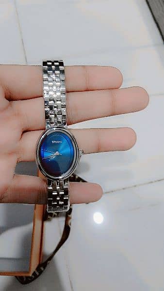 brosha imported women's watch/condition 10/10in packed condition 2