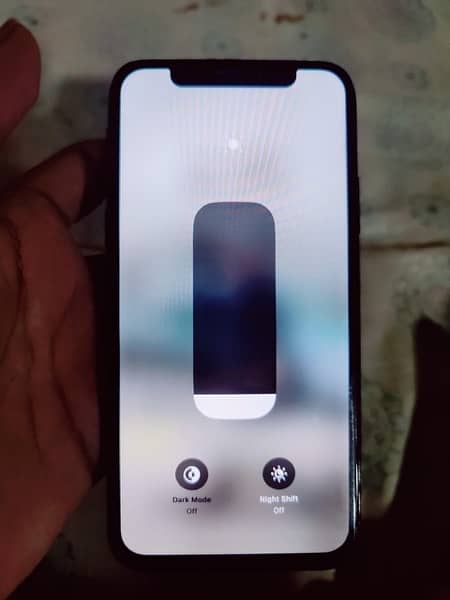 iphone xs e sim time available 0