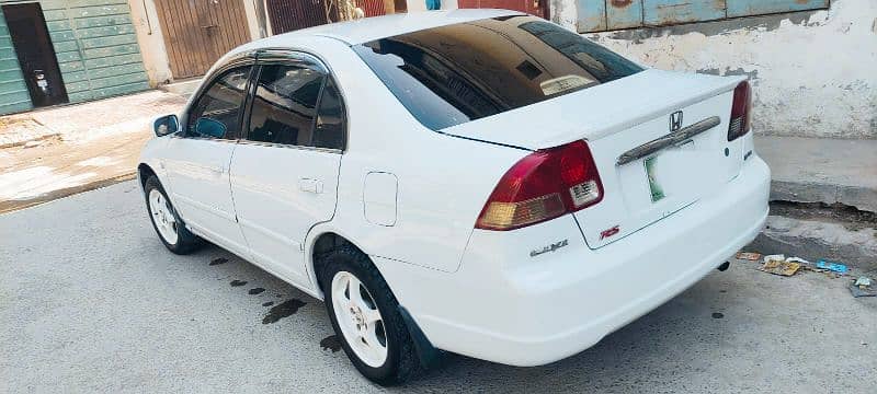 Honda Civic EXi 2005 10