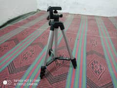 3110 tripod stand 3.5 feet last price is 500 want to sell it urgently