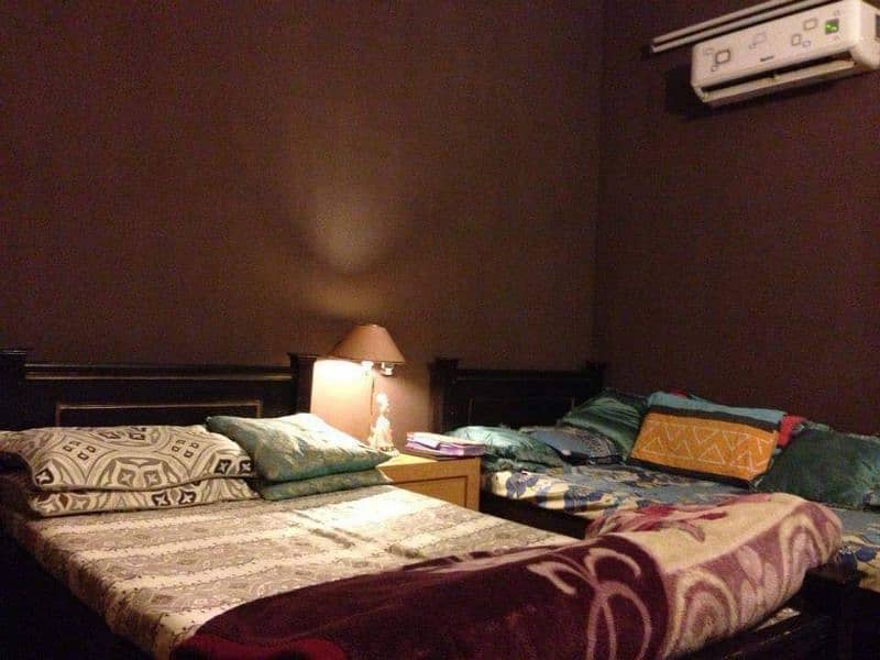 Furnished BOYS Hostel for JOB HOLDERS vip boys room separate share 13