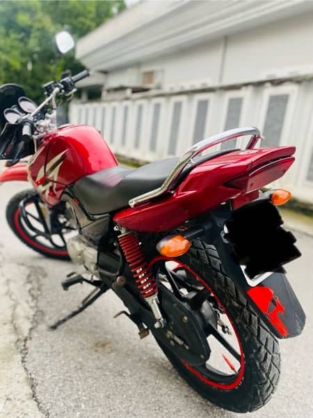 yamaha ybr 125g model 2018 full genuine bike urgently sale 2