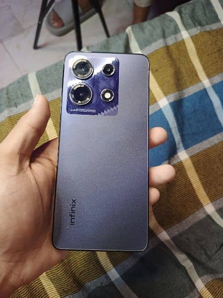 Infinix note 30 8+8/256 9.5/10 2