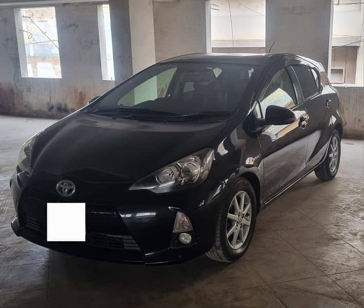 Toyota Aqua 2012 model 2015 registered 4