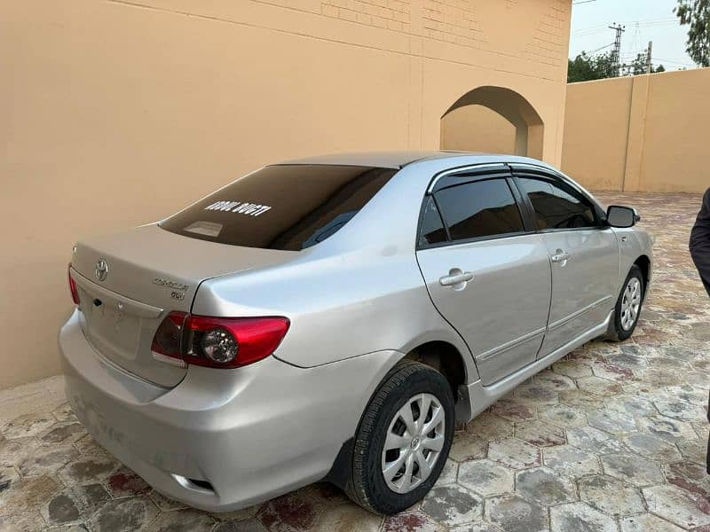 Toyota Corolla GLI 2011 5