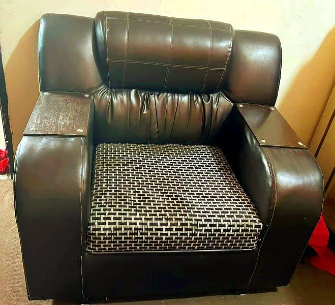 Leather Sofa Set (like new) 2