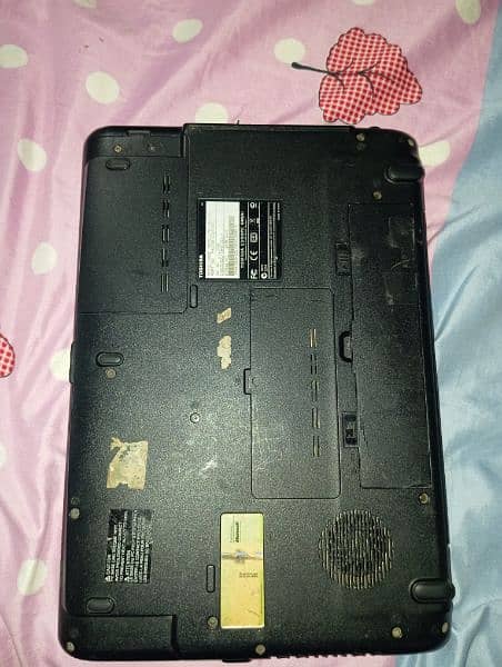 Toshiba Statelite L450 4GB hard or Storage 160GB battery kharab hai 7