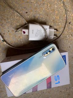 vivo S1