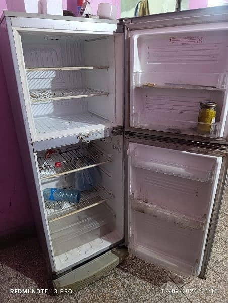 Pel Fridge for sale read add carefully 0