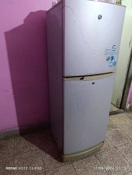 Pel Fridge for sale read add carefully 1