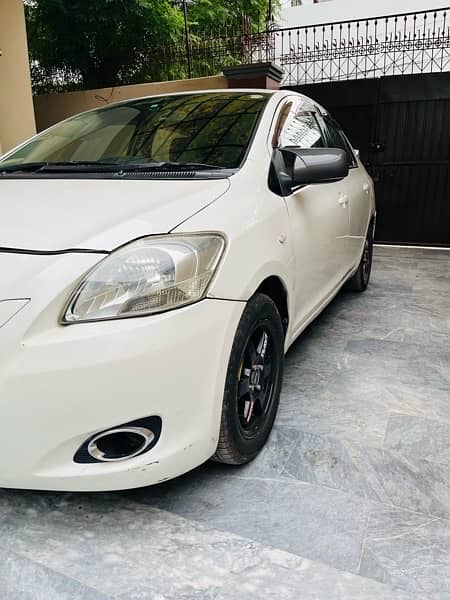 Toyota Belta 2012 1