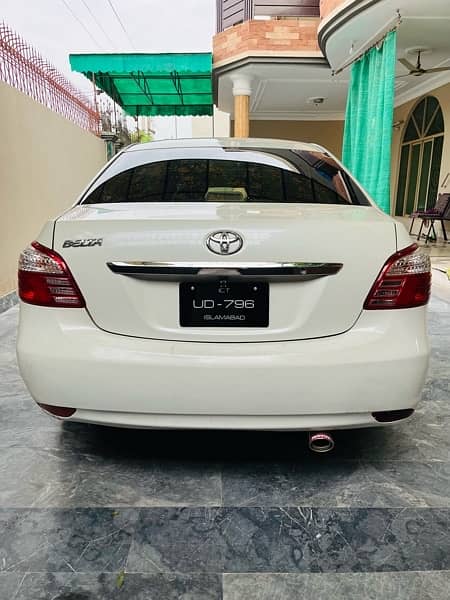 Toyota Belta 2012 3