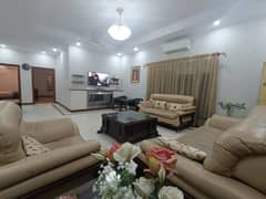 Fully Furnished House 4 Daily,Weekly & Monthly Basis!! Daily Rent 40K.