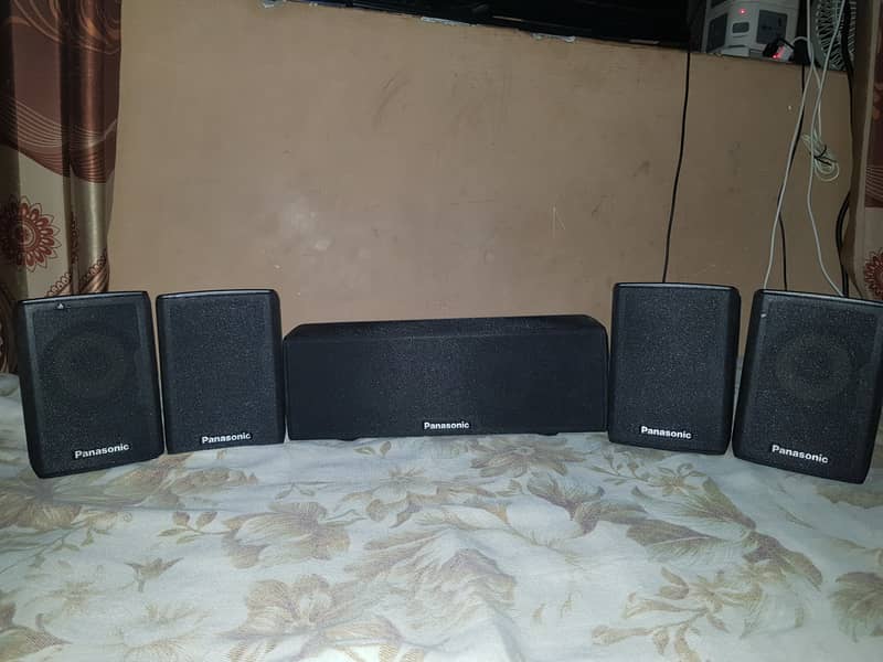 Set of 5 Panasonic SB-HF470 Home Theater surround sound Speakers made 11