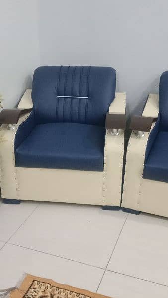 7 Seater Sofa Condition 10/10 5