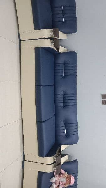 7 Seater Sofa Condition 10/10 7