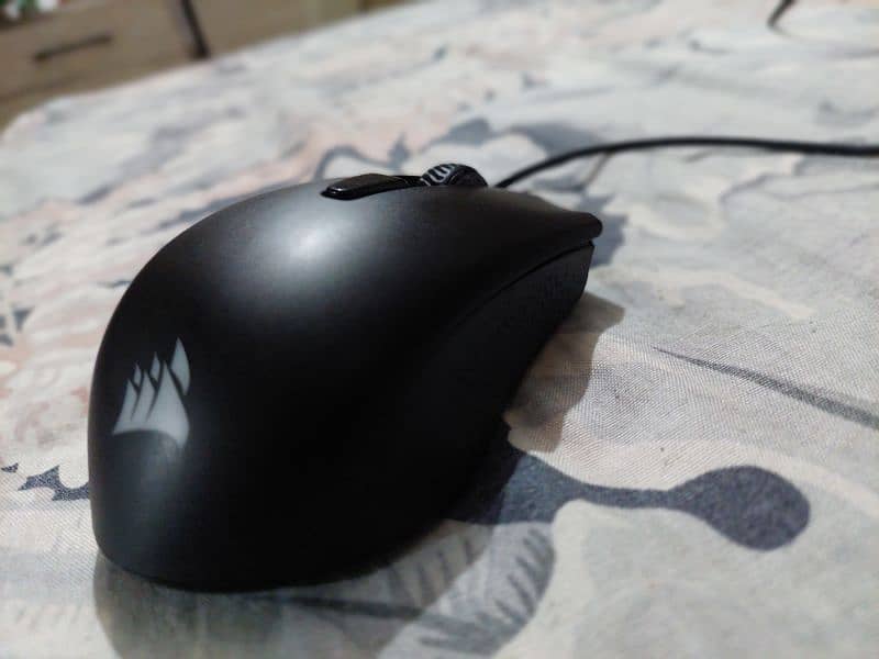 Corsair Harpoon RGB mouse 5