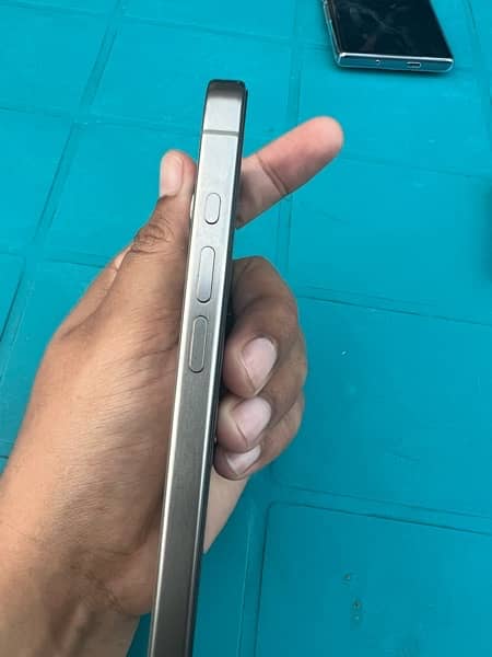 iPhone 15 Pro 128 GB Non PTA 5