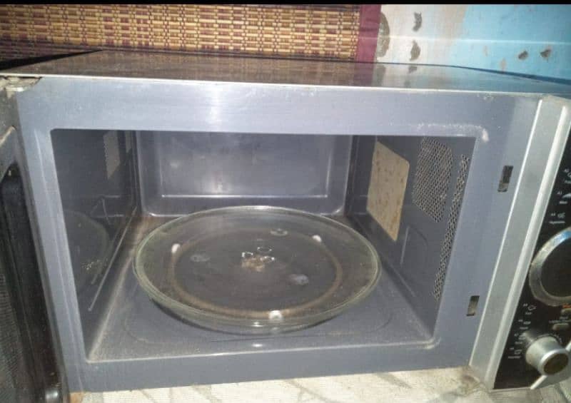 microwave oven 2