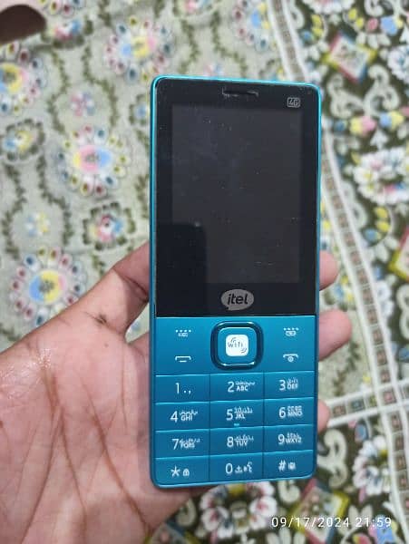 itel Neo X30+ 4G Feature Phone 1