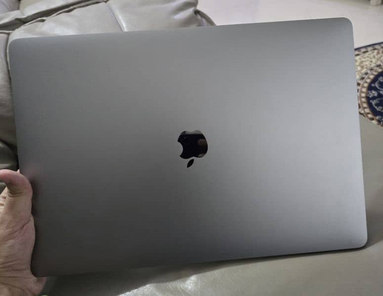 Macbook Pro 16 Inch 2019 Core i9 4