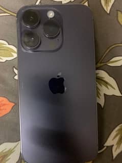 IPhone 14 Pro selling