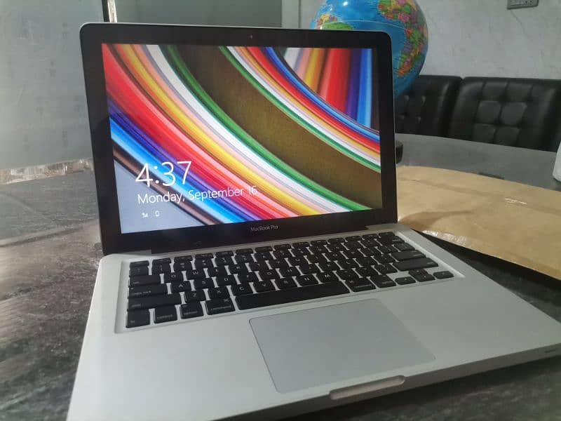 Apple Mac Book Pro i5 (13-inch Late 2011) 0