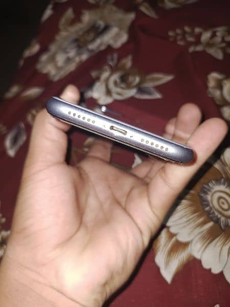 iphone 11 nonpta jv 10 by 10 condition battery 81 All ok 2