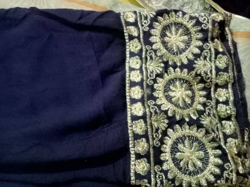 Lown Embroidery Suit 3