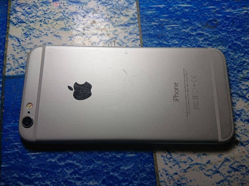 iPhone 6\ 64GB non PTA 3