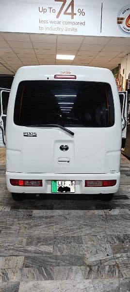 Daihatsu Hijet 2013 5