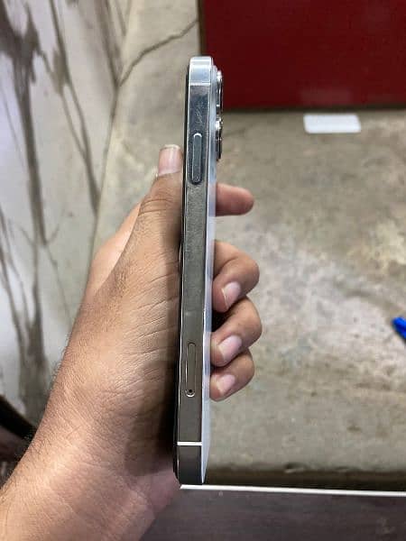 I pH XR (convert 13 pro)
64gb Non PTA 3