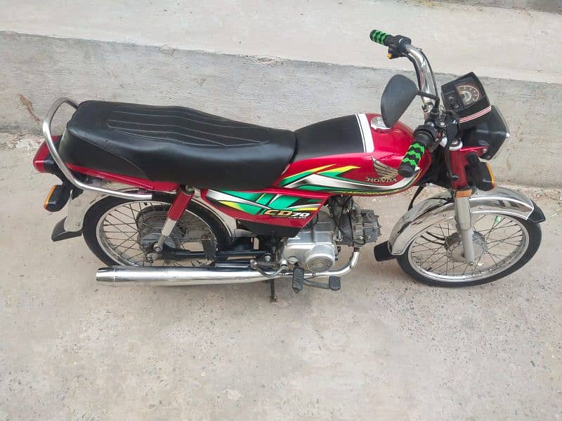 Honda cd 70.2022 first hand use 10/10 condition 03217699114 6