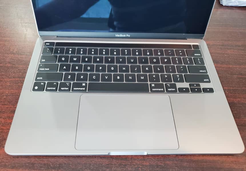 Macbook Pro M1 Memory 16 GB SSD 250 GB 2