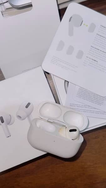 Apple Airpods pro 0