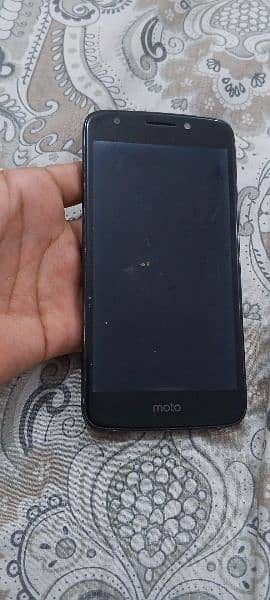 MOTO E4 0