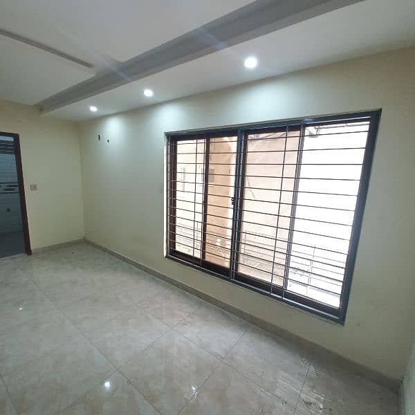 1 Bed Flat For Rent in Bahria Town Lahore 13