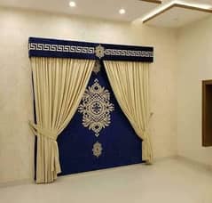 I m selling my two beautiful full size curtains 6fit two complete set