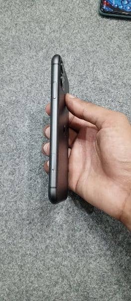 iphone 11 non pta, 10/10 condition, battery 95% original,
128gb 3