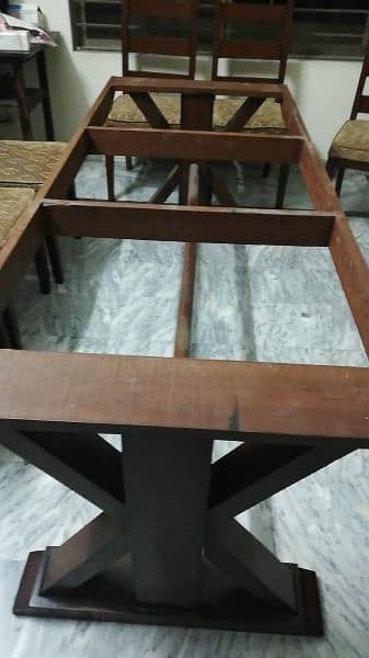 solid wooden dinning table 2