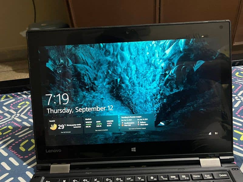 Lenovo yoga 260 i5 6th gen ThinkPad 3