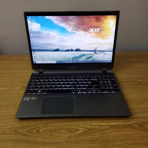 hello guys I want to sale my laptop read description 1