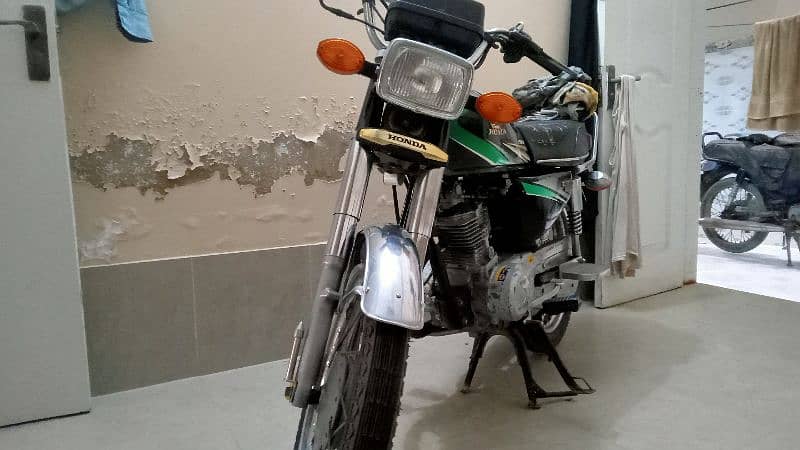 Honda CG125 Karachi 100% nut to nut original 4