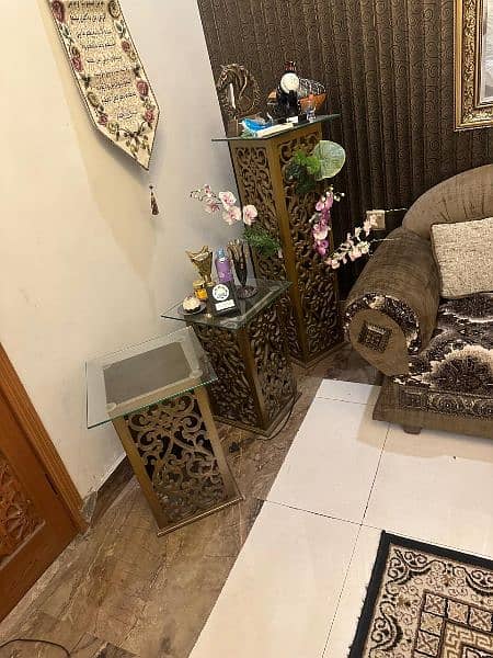 3 corner decorations tables for sale 0