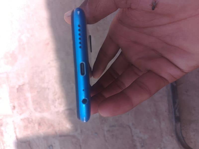 infinix note 8i 4