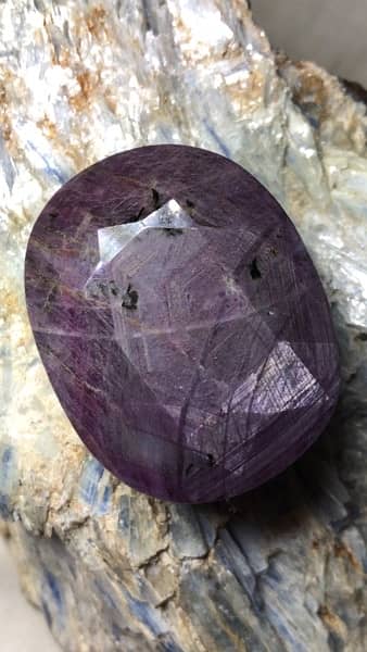 natural corundum big size gemstone 3