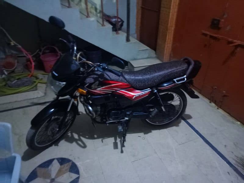 Honda Praidor 100cc 12