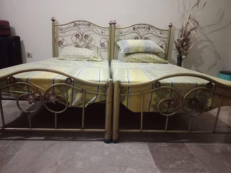 IRON BEDS WITH NEW UNDER WARRANTY MOLTY FOAMS 1