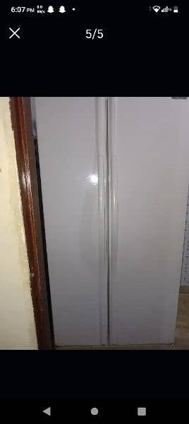 Samsung double door fridge is good condition 0