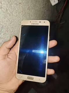 Samsung j4